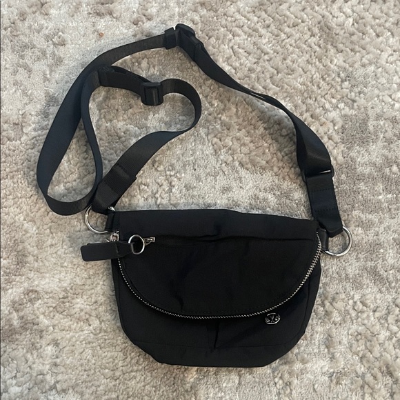 lululemon athletica Handbags - Lululemon Crossbody